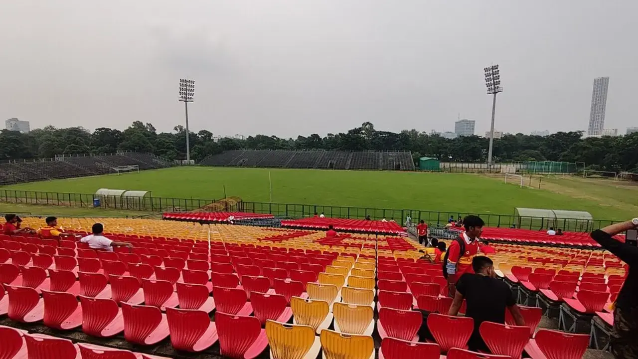 East Bengal want to sign the Narender Gahlot who is the second youngest Indian to score an international goal