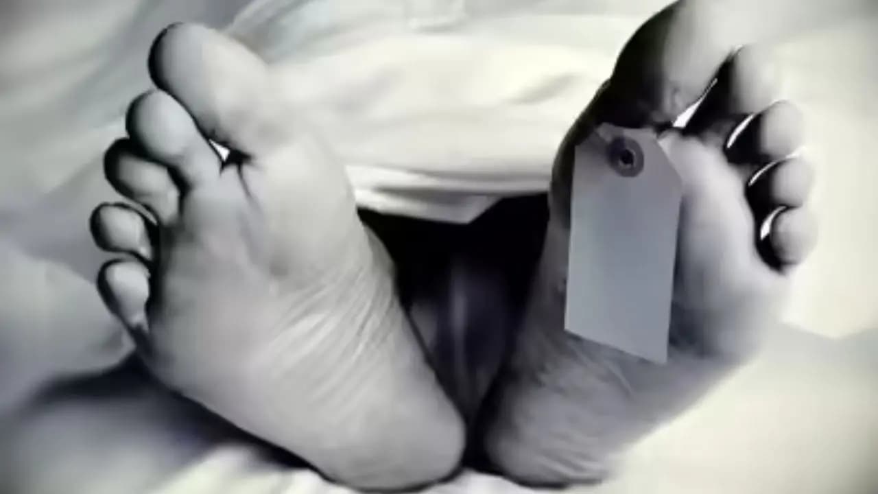 Birbhum Nurse Death: Nurse dies mysteriously while on duty Body found hanging in closed cabin of private hospital in Siuri family alleges murder