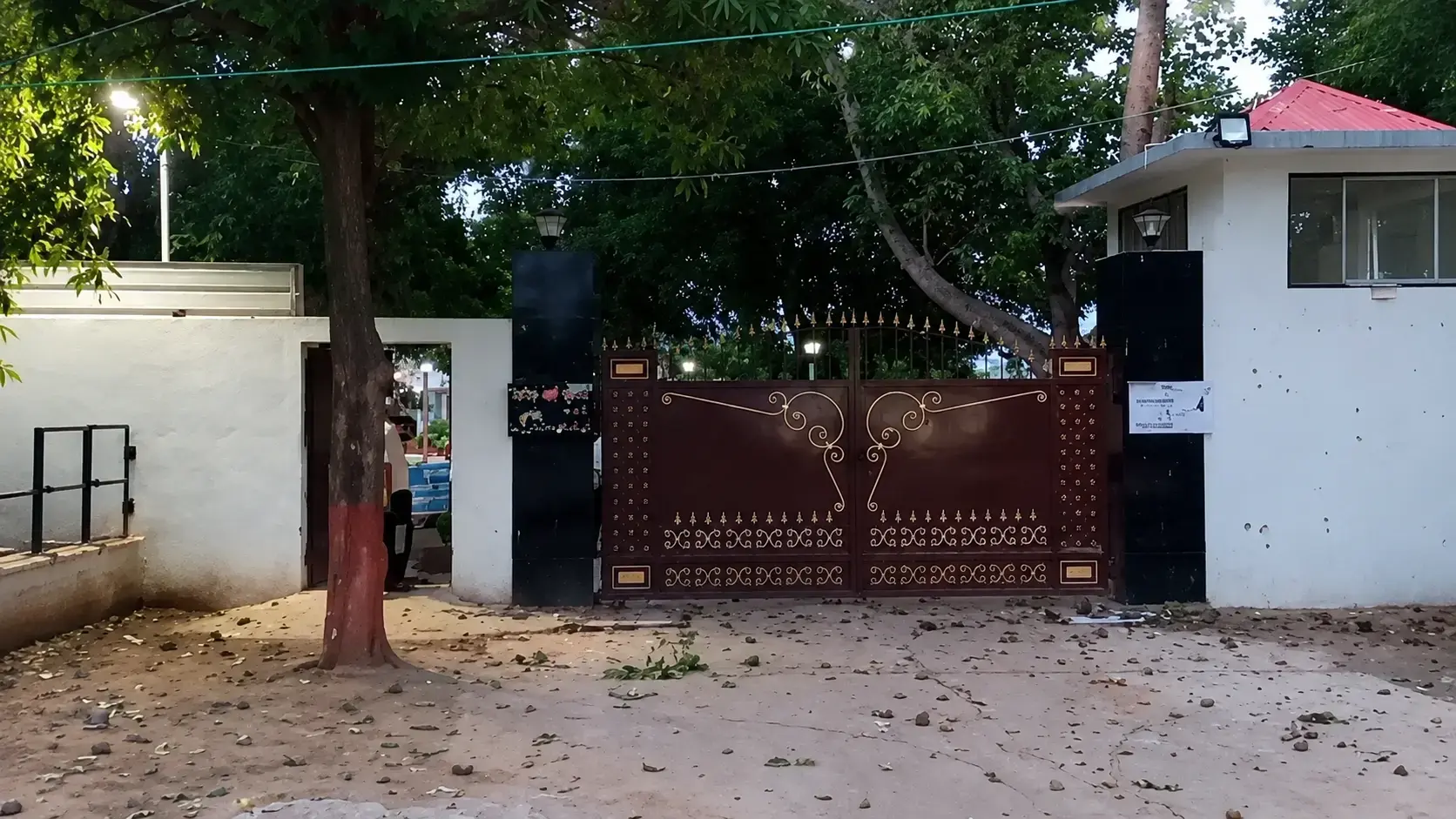 neet ug: stones pelted at bihar DM house