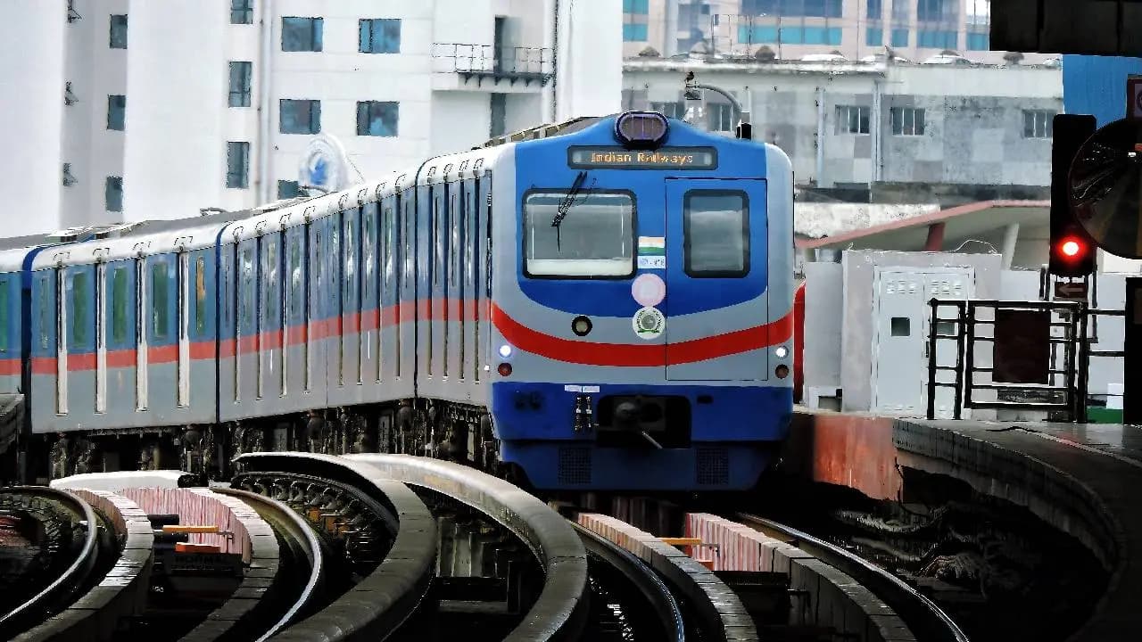 More Metro Services And Extended Service Hours On Blue And Green Lines From Monday