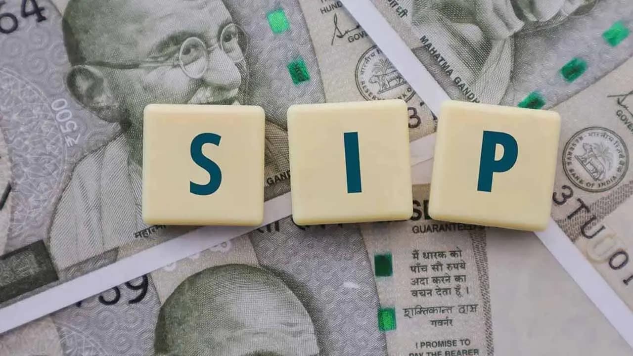 Best SIP Mutual Funds: 7 Equity Schemes That Turned 10000 Monthly Into Nearly 39 Lakh