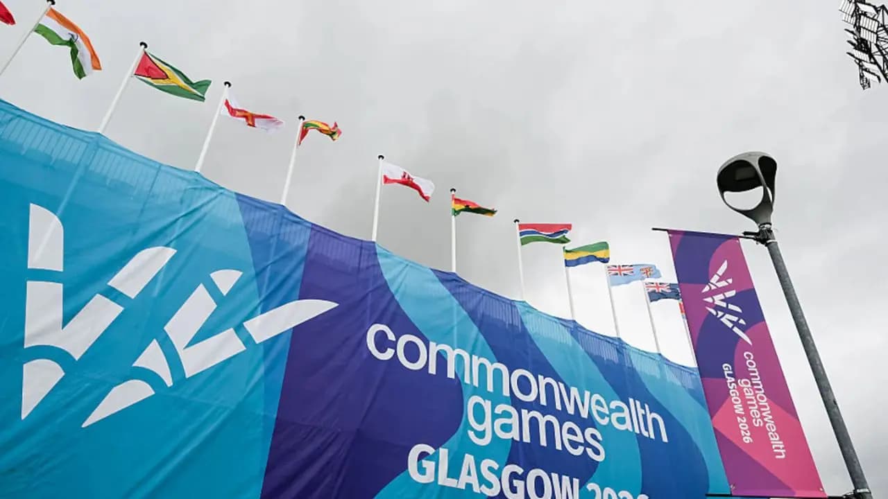 David Beckham and Ronaldo Compete for India at the Commonwealth Games