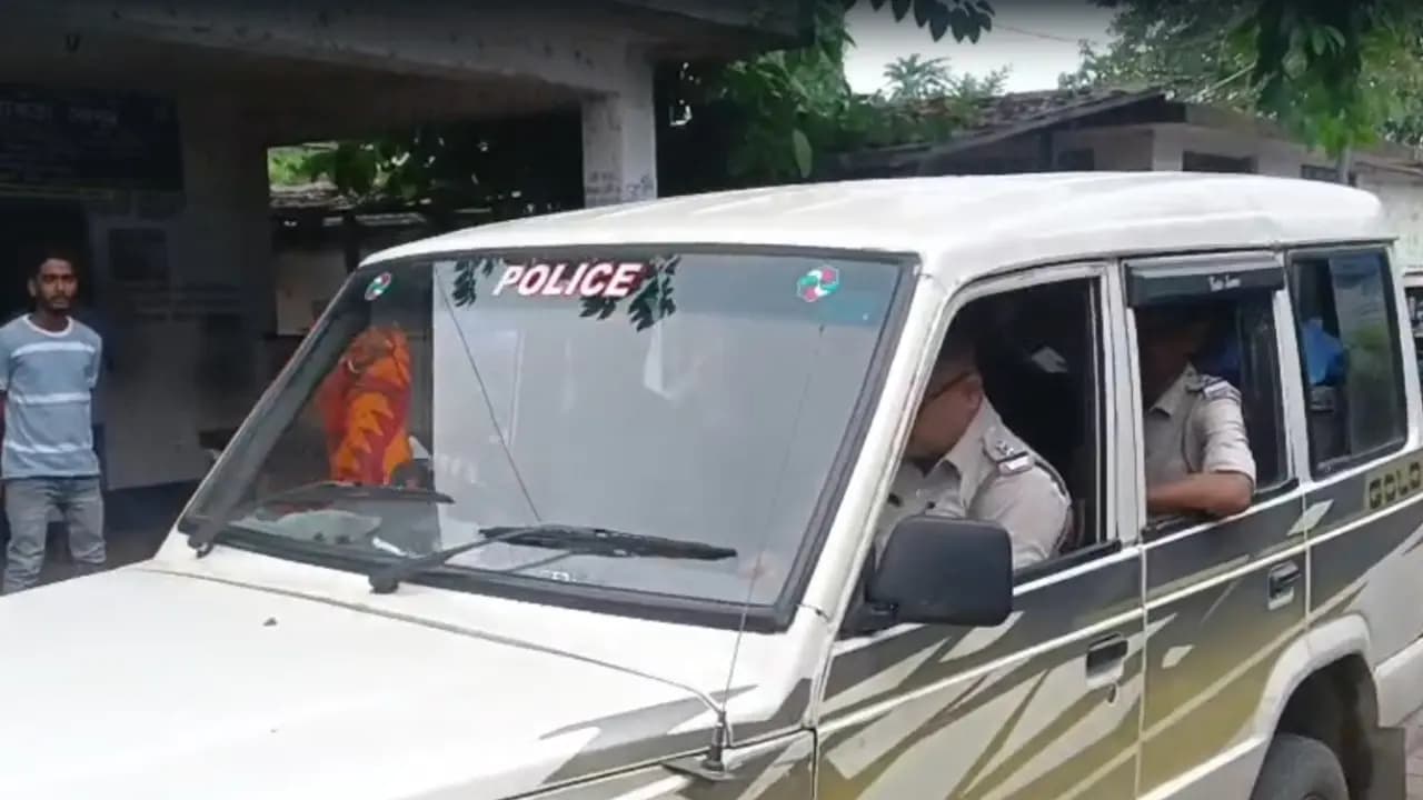 Mysterious death of a teenager and her uncle in Nadia family is in shock