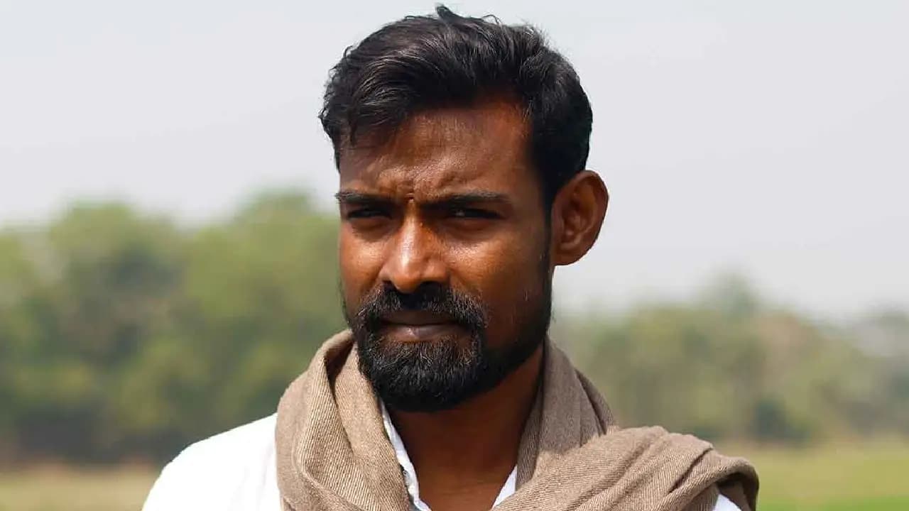 Pratik ur rahman Latest Update: he is practicing at High Court here his photo as lawyer