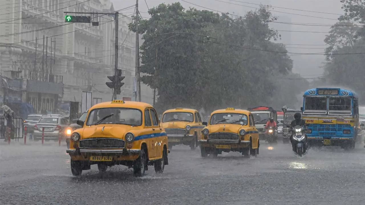 IMD Weather Report: Rain is forecast across West Bengal including Kolkata today forth August