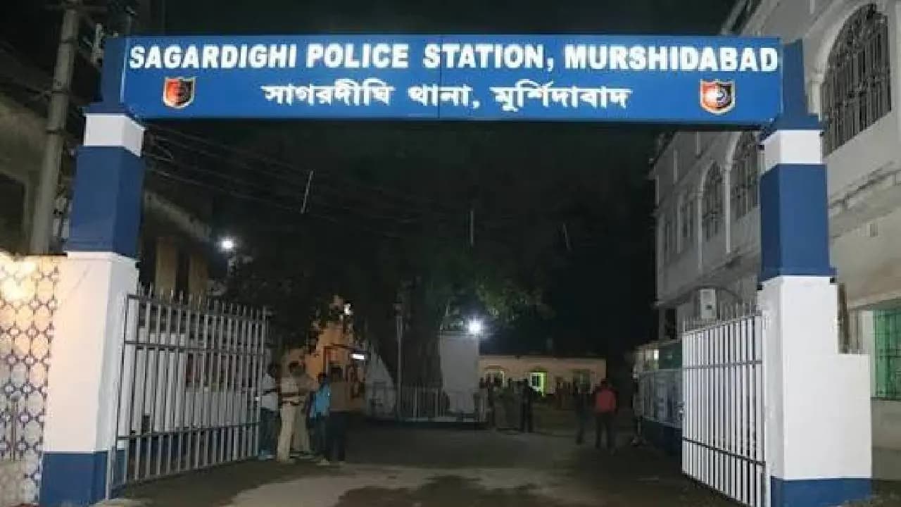 BJP Worker found dead in Jungle as Police Investigation started in Murshidabad