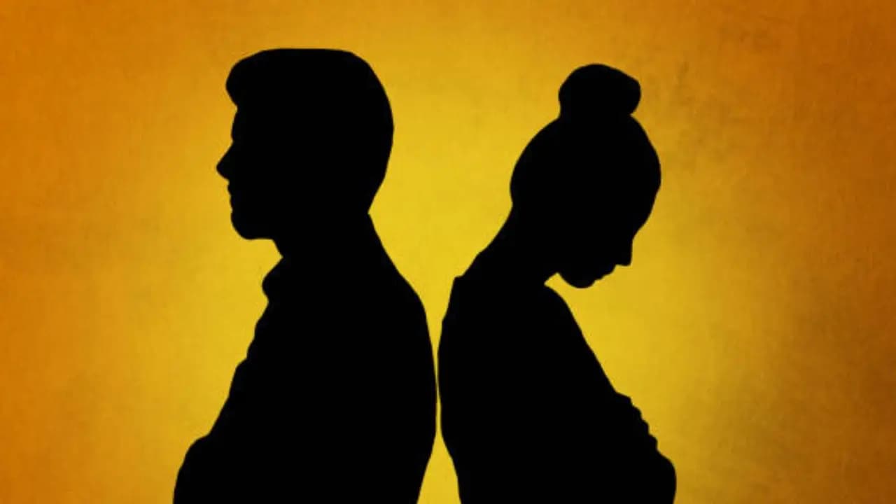 This singer actor left his second wife as she couldn't have children, later he said that he never loved her