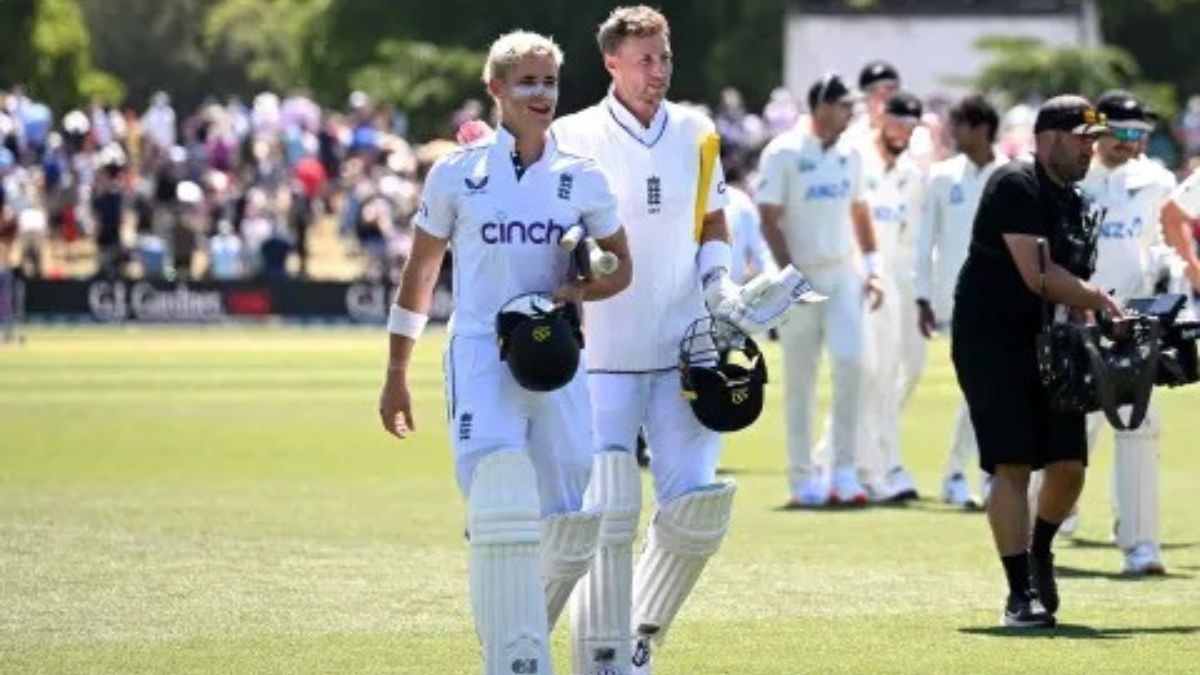  England leads the series by 1-0