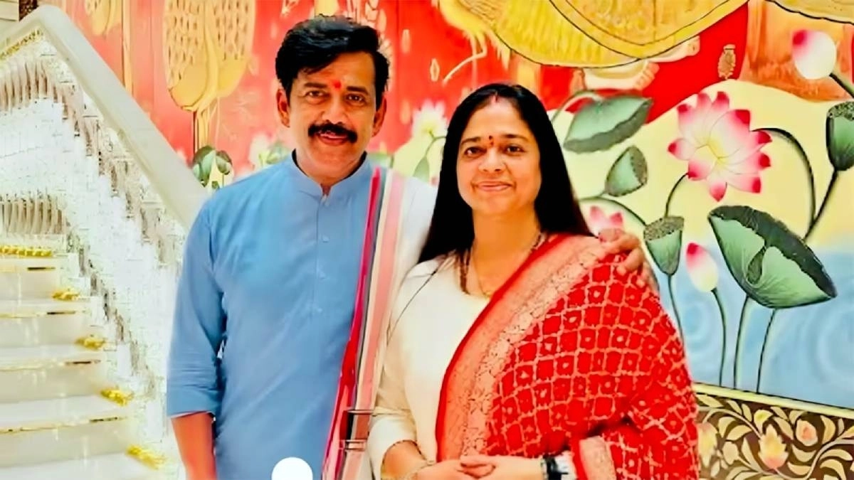 Ravi Kishan Touches Wife s Feet Every Night-And Reveals Why